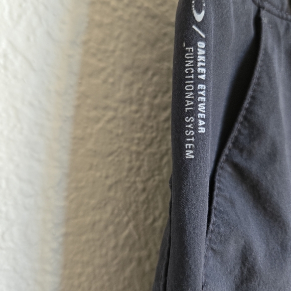 Oakley Men's Black Shorts 34 - Picture 4 of 7